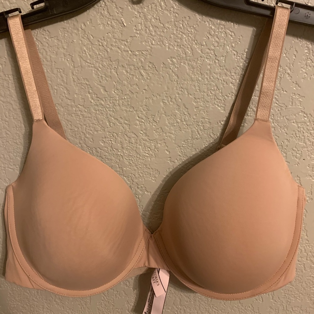 Victoria’s Secret uplift semi demi 38D